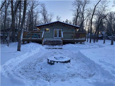 4 Season Vacation Rental - Minutes from Winnipeg Beach