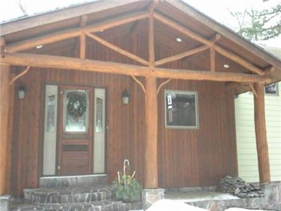 Beautiful 4 season cottage with sandy beach, dock. 3 Bedrooms & 1.5 baths