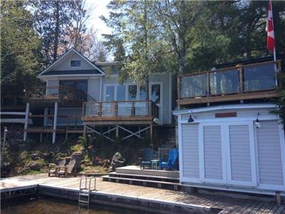 Hawklee Cottage - Kawarthas Upper Stoney Lake 6 Bedroom 4 Season Vacation Rental