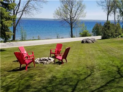 Lakehouse on Georgian Bay between Owen Sound & Wiarton