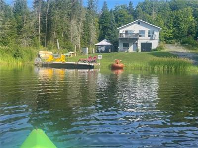 Summer weeks avilable!-River Lea Cottage on the picturesque Magnetawan River