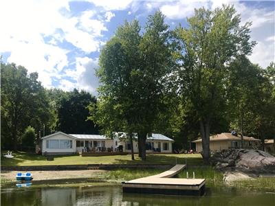 Parisi's Paradise - Trophy Musky Fishing on Stoco Lake - Kayaks and Rowboat Included