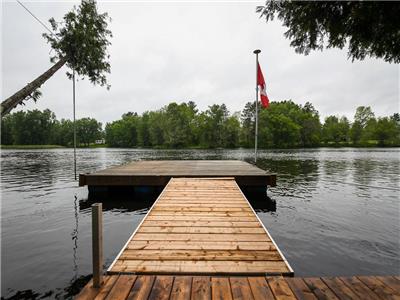 Now Booking for Summer 2026 - Waterfront with Private dock, Hot Tub, Fire Pit, Beach Volley Ball