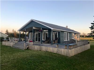 Beautiful Ocean front cottage near Pictou, NS