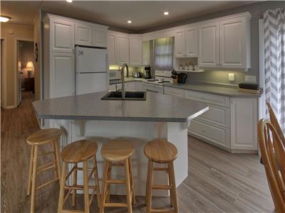 Blue Jay Retreat ... Newly Renovated! No Fees or Cleaning Charges!