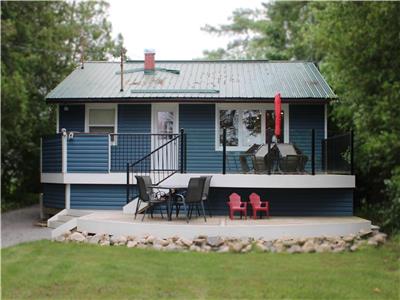 Across the Pond Cottage - Location de magnifique cottage familial 4 saisons - 4 lits