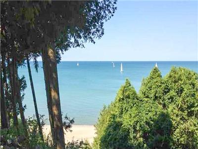 Lakeside Tranquility - Lakefront right in Bayfield