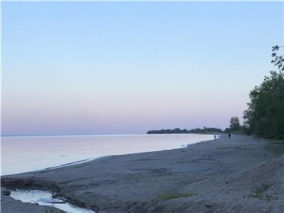 Cottage for Rent Moonlight Bay Gimli