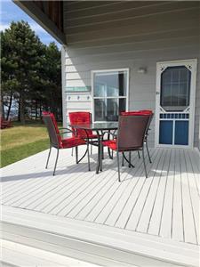 OCEAN WATERFRONT COTTAGE! Reserve your TAX FREE beach vacation today! ONLY 3 summer weeks left!