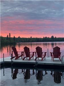 GORGEOUS LAKEHOUSE ON EAGLE LAKE