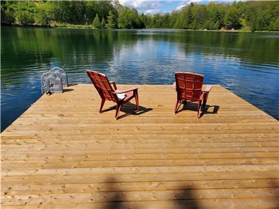 Cozy Calabogie Cottage overlooking Private Barry Lake