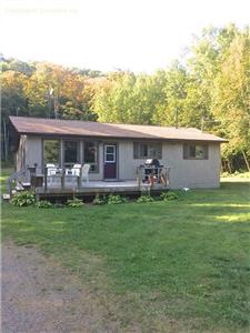 Private Child Friendly Cottage Close to Algonquin Park