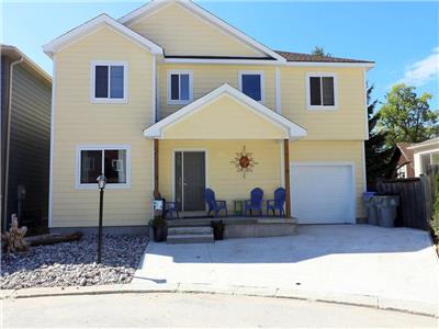 Sunny Haven: Luxe  Grand Bend - Pas de frais, semaines dispo!