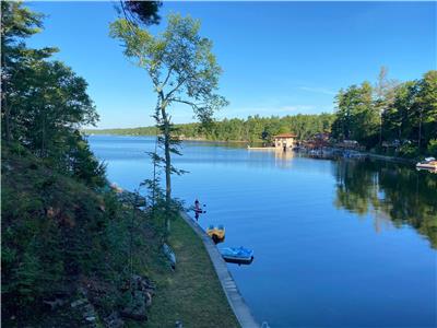 Charleston Lake, Ontario. Cottage Rental (Crows Nest) (2nd cottage available - See Viewpoint ad)