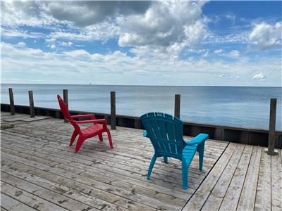Lake Daze, minutes from Point Pelee and Erie Shores Golf, and close to town