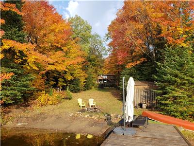 Bay Lake Rental Cottage, Huntsville, Muskoka** Fall and Winter stays: Aug 31, 2024 available