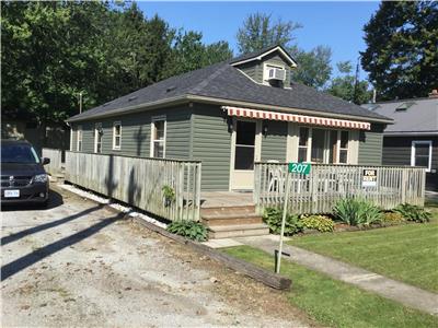 TURKEY POINT FAMILY COTTAGE