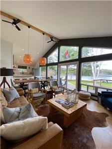 RED FOX LAKEHOUSE - Book your Fall escape on Haliburton Lake