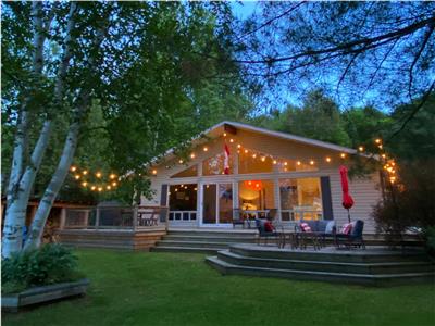 RED FOX LAKEHOUSE - Your Haliburton Getaway