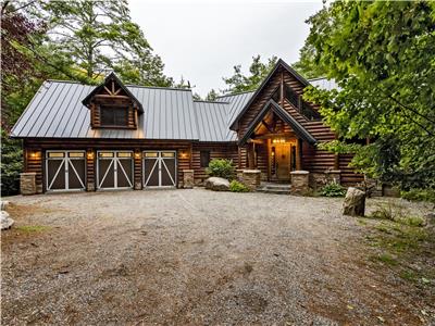 Luxury Calabogie Chalet