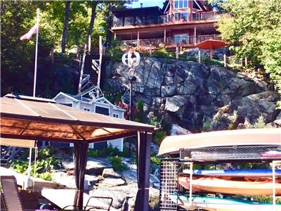 Stunning Bob's lake cottage-your adventure awaits!