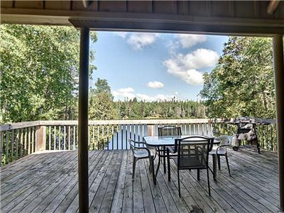 Chalets au bord de l'eau Laniel QC. lac Kipawa