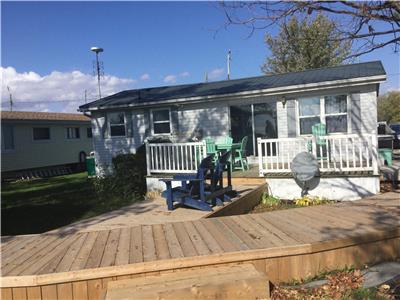 Sound of Waves Cozy Cottage