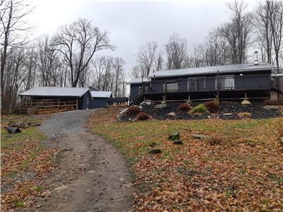 Commanda Lake Four Season Waterfront Cottage