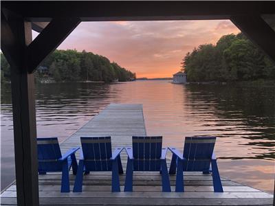 Custom built waterfront cottage on Lake Rosseau