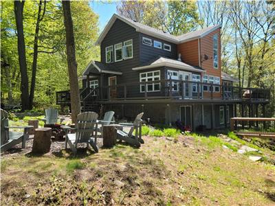 Welcome To Spirit Rock.5BR S/W Facing Lake Front Cottage On Prestigious Redstone Lake. Starlink WIFI