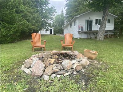 Waterfront cottage. Orr lake