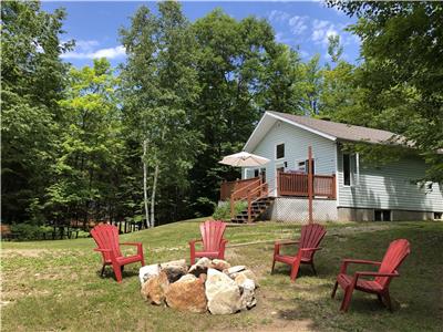 Chalet du Lac Bernard - Nature's Private Paradise ONLY 45 MINS FROM OTTAWA