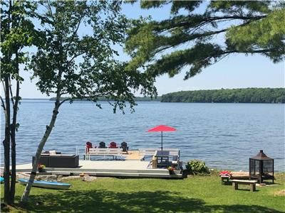 Balsam Lake 6 Bdrm Cottage, Plus Bunkie! Great for Summer Family Getaways