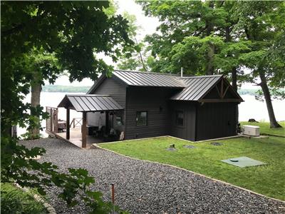 Welcome To The Cozy Cabin On Dalhousie Lake