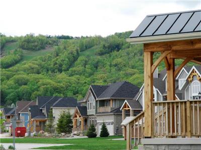 Luxury Chalet with Large Hot Tub Close to Beach and Village