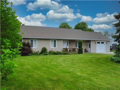 Elm Lodge...Perfect for your Bayfield Area Family Vacation! No Fees or Cleaning Charges!