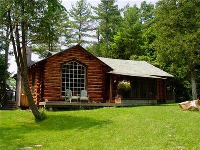 Lake Muskoka Log Cabin