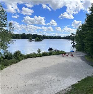 Sandy Bay 6 Bed Muskoka Beachfront Cottage - Hot Tub & Sauna