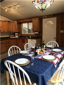 Perfect for Christmas/Winter Getaway! Comfortable and Clean Waterfront Cottage in Haliburton