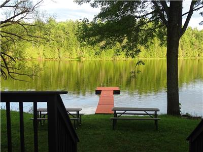 The KUBI Waterfront Cottage - Calabogie, ON (Availability June 23-30 & June 30 - July 7)