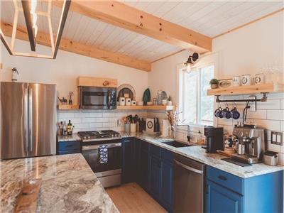 Beach Point Cottage Co - HAMPTON HOUSE  - Luxurious Vacation Destination .. Winter Wonderland!!!