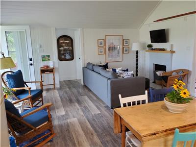 Alice's Cottage: A Quiet & Cozy Getaway in Shediac Bridge