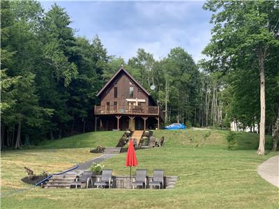 Beautiful Lakeside Retreat