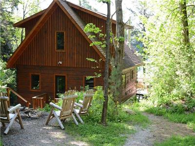 Blissful 3 bedroom designer log home