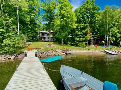 Chandos Lakehouse - Luxury Cottage w/ Sand Beach, Hot Tub, Pool Table, Pet-Friendly