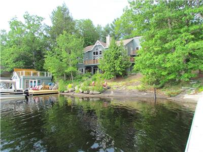 Lake Muskoka on Dudley Bay just north of Bala, 1054 Sunset Bay Rd Large Cottage