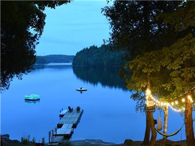 5 STAR Private waterfront Cottage with flat water entry. A real Gem.