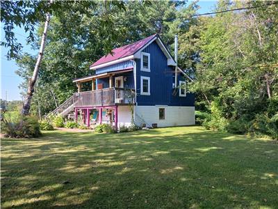 1 bedroom heritage detached house,available daily, weekly, monthly