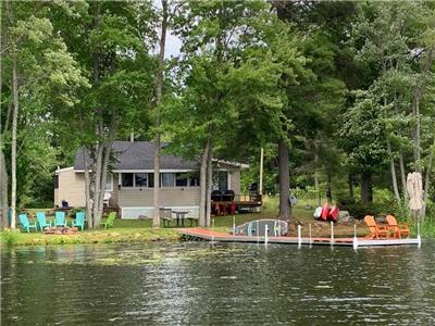 A Wee Bit o Heaven - Pet-Friendly Waterfront Cottage w/ WiFi, Canoe, Kayaks & More!
