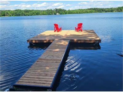 Waterfront Property - The Lyndhurst Lakehouse, Sleeps 10, Kayaks, Paddleboards, Fishing, Sunsets,